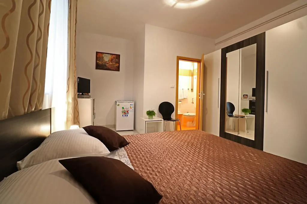 Guest House Franko Bale